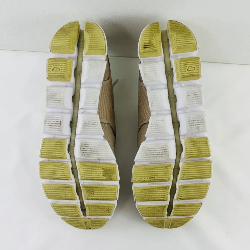 On Cloud Running Women's Haze Sand Athletic Shoes Sneakers Comfort Size 9